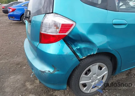 2013 Honda Fit из США, поврежденный, VIN JHMGE8H38DC039905